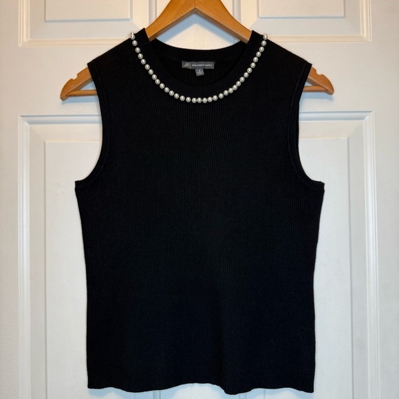 Adrianna Papell Elegant Black Sleeveless Top with Pearl Neckline Detail Sz M - Picture 1 of 8